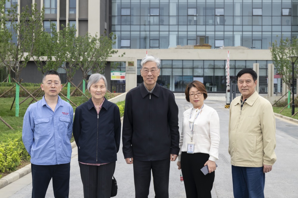 张全兴院士参观pp电子科技